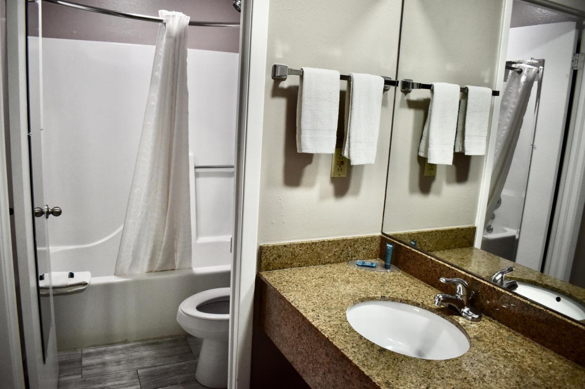 Huntingdon The Heritage Inn, Inc المظهر الخارجي الصورة